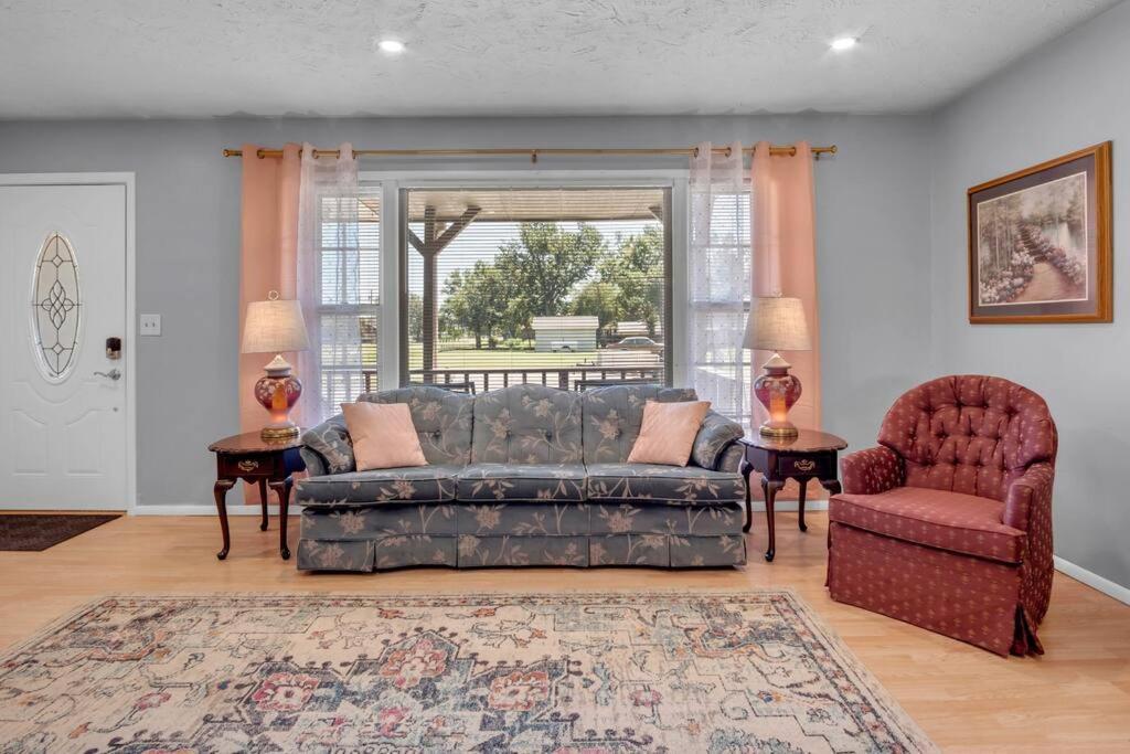 The Lincoln Street Landing Villa Hillsboro Exterior photo